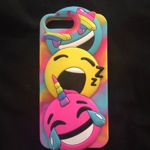 Claire’s emoji iPhone 8+ phone case